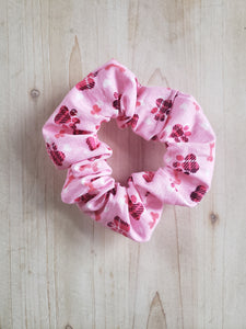 Dog Paw Scrunchie- Pink