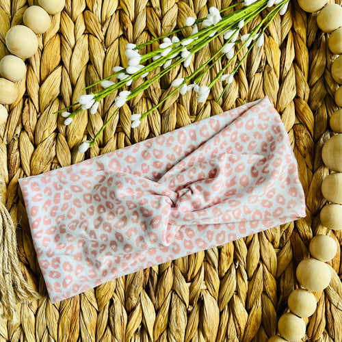 Twist Knot- Pink Leopard Print